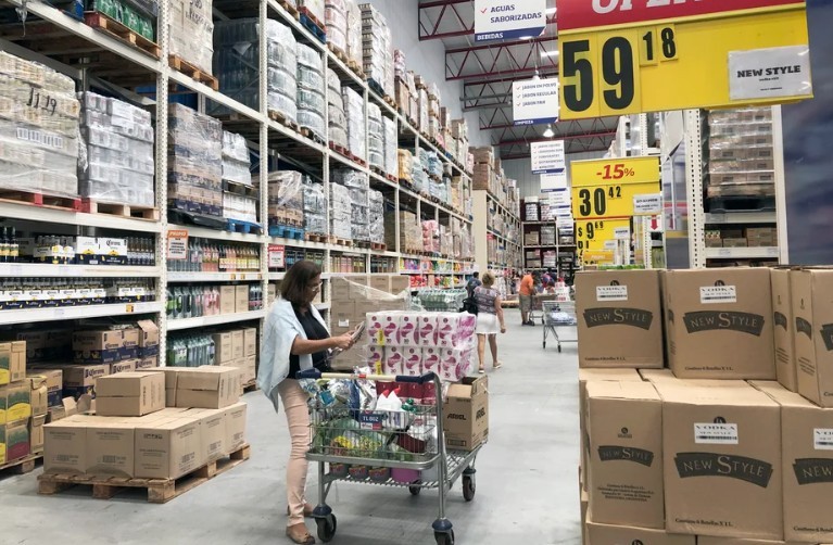 La inflación mayorista se aceleró en diciembre, pero cerró el 2025 con el menor nivel en ocho años | Economía