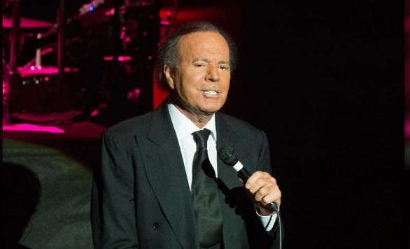 "Absolutamente falsas": Julio Iglesias se defendió de las acusaciones sexuales de exempleadas | Espectáculos