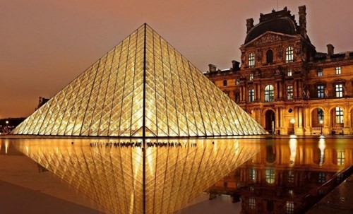 Una fuga de agua en el Louvre dañó entre 300 y 400 libros | Internacionales