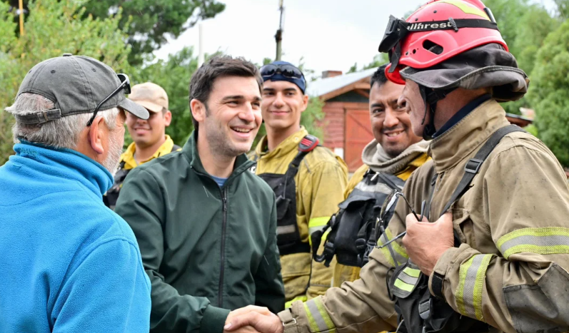 El incendio en Puerto Patriada está contenido en un 100%, confirmó el gobernador | Actualidad