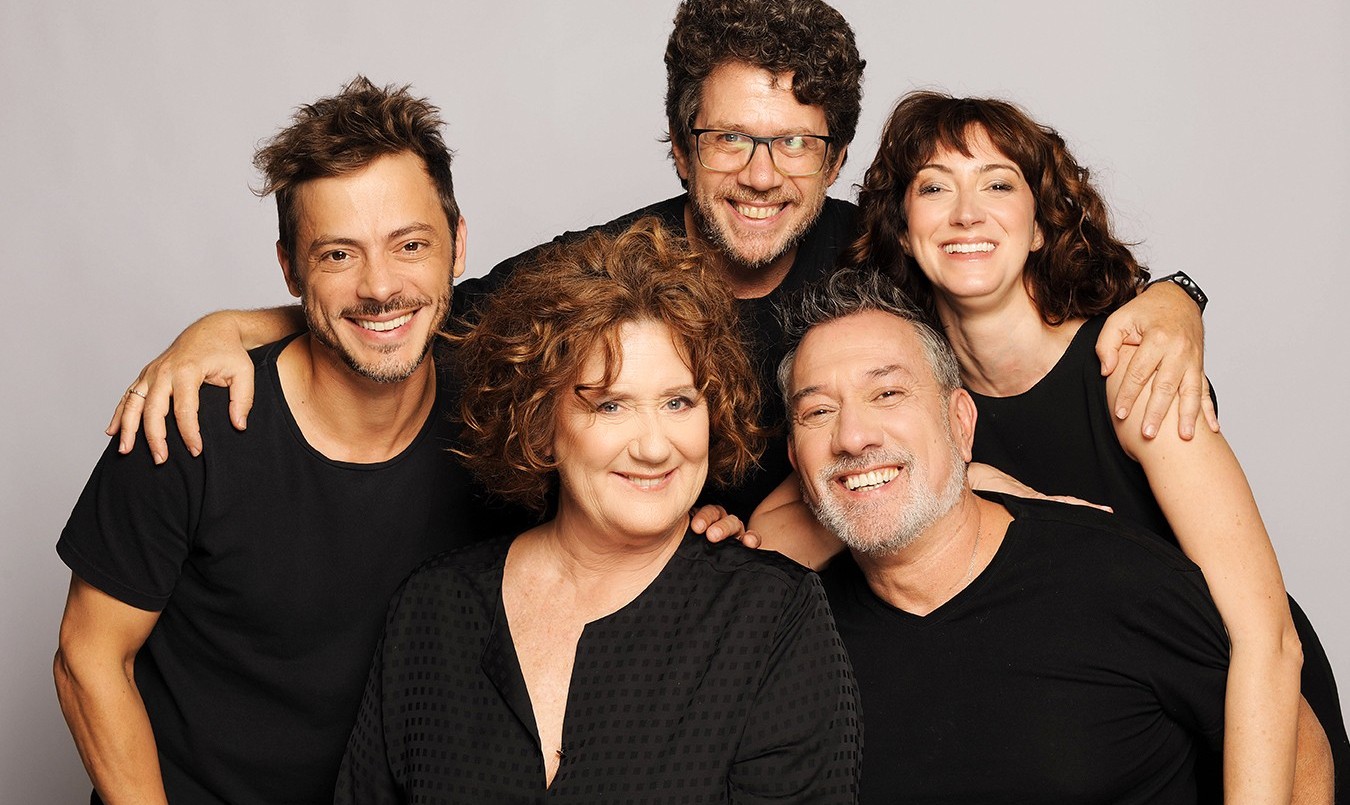 Volvió "Una Navidad de Mierda" a la calle Corrientes | Espectáculos