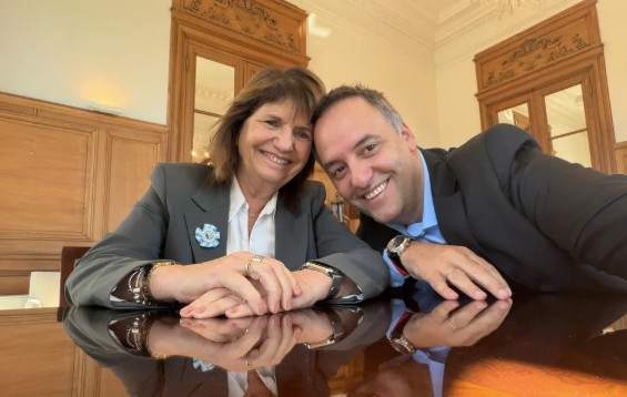 En medio de la polémica por los vuelos, Adorni se reunió con Bullrich para definir la agenda legislativa | Política