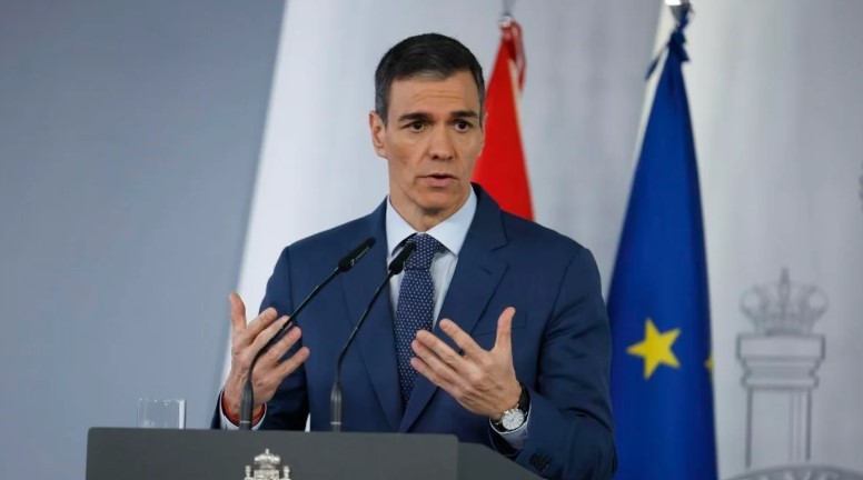 El Gobierno de España baja al 10% el IVA de los combustibles y prohíbe los despidos | Internacionales