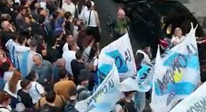 Declara Cristina Kirchner: vigilia en San José 1111 | Política