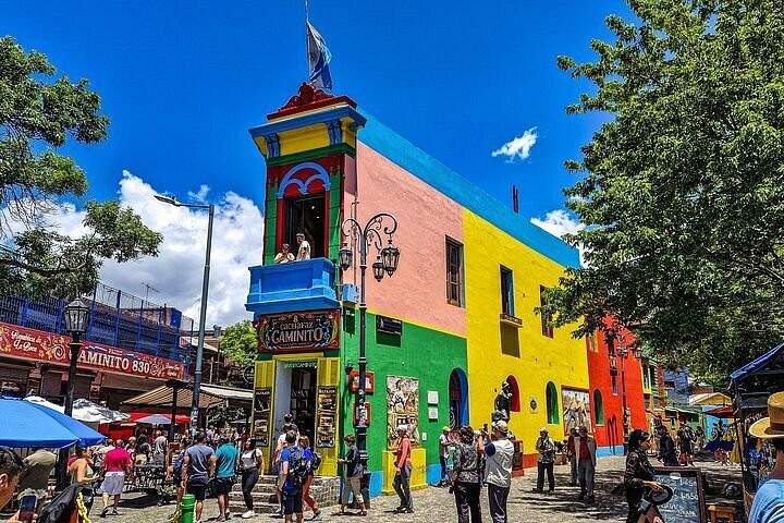 Vuelve "Abre La Boca", un recorrido gratuito en combi por el circuito artístico del sur de CABA | Espectáculos