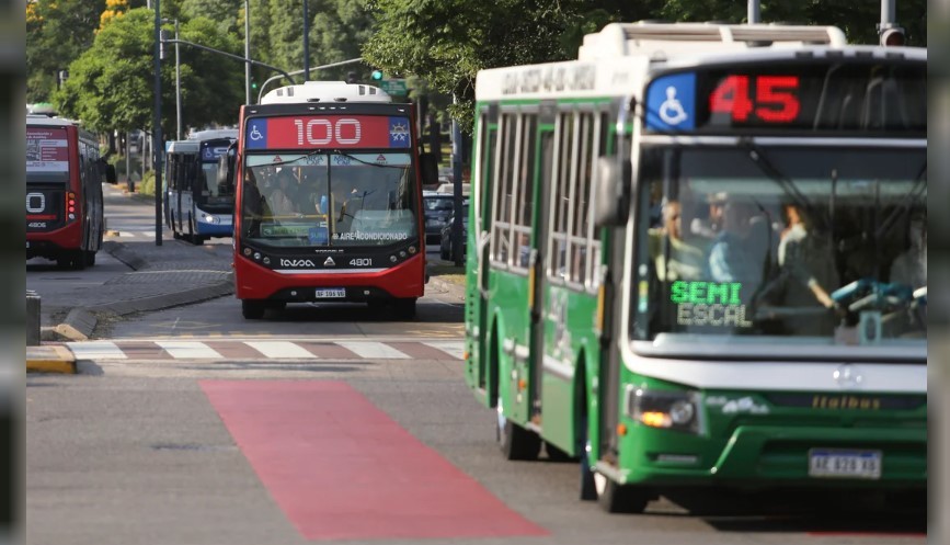Vuelve a aumentar el costo de moverse en el AMBA: cuánto saldrá el subte, colectivo y peajes | Economía