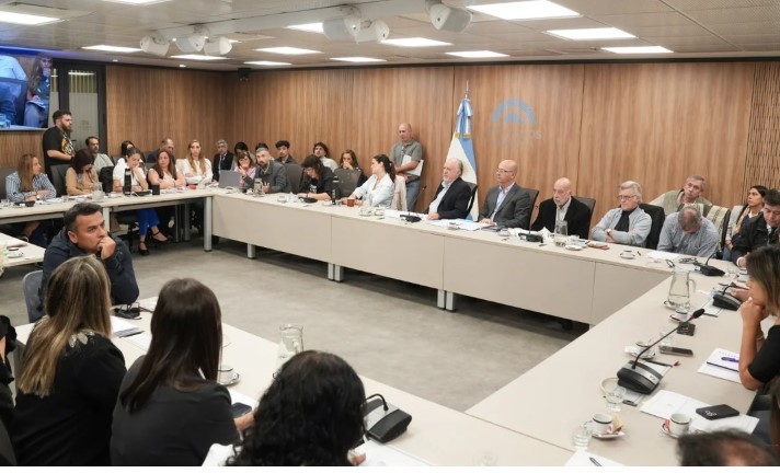 Diputados abordó el flagelo del sobreendeudamiento familiar: 4.8 millones de personas tienen mora superior a tres meses | Política