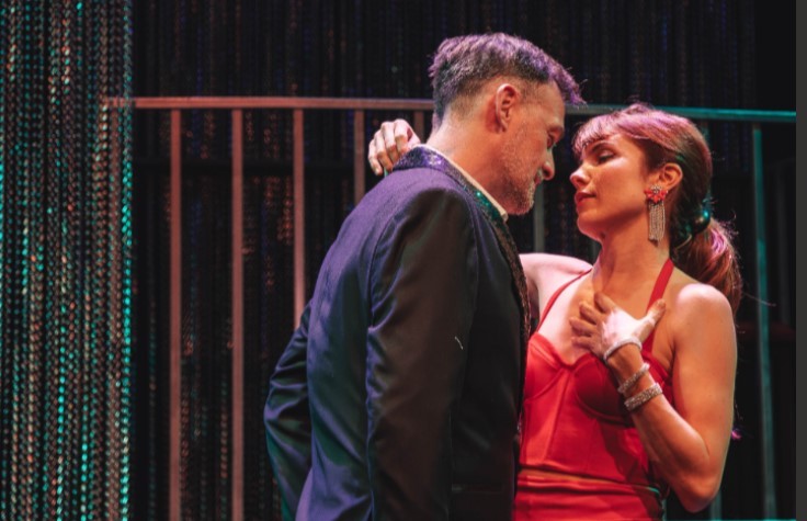 "No me quieras tanto", un diálogo construido a partir de canciones de amor y desamor | Espectáculos