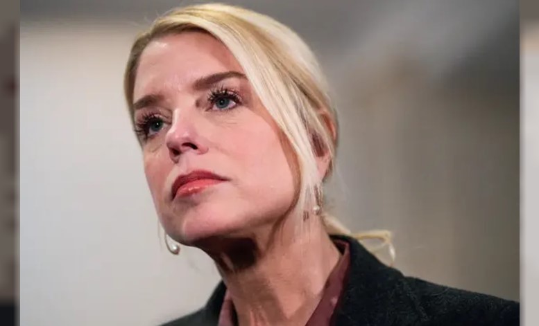 Trump destituyó a Pam Bondi como fiscal general de EE.UU. | Internacionales