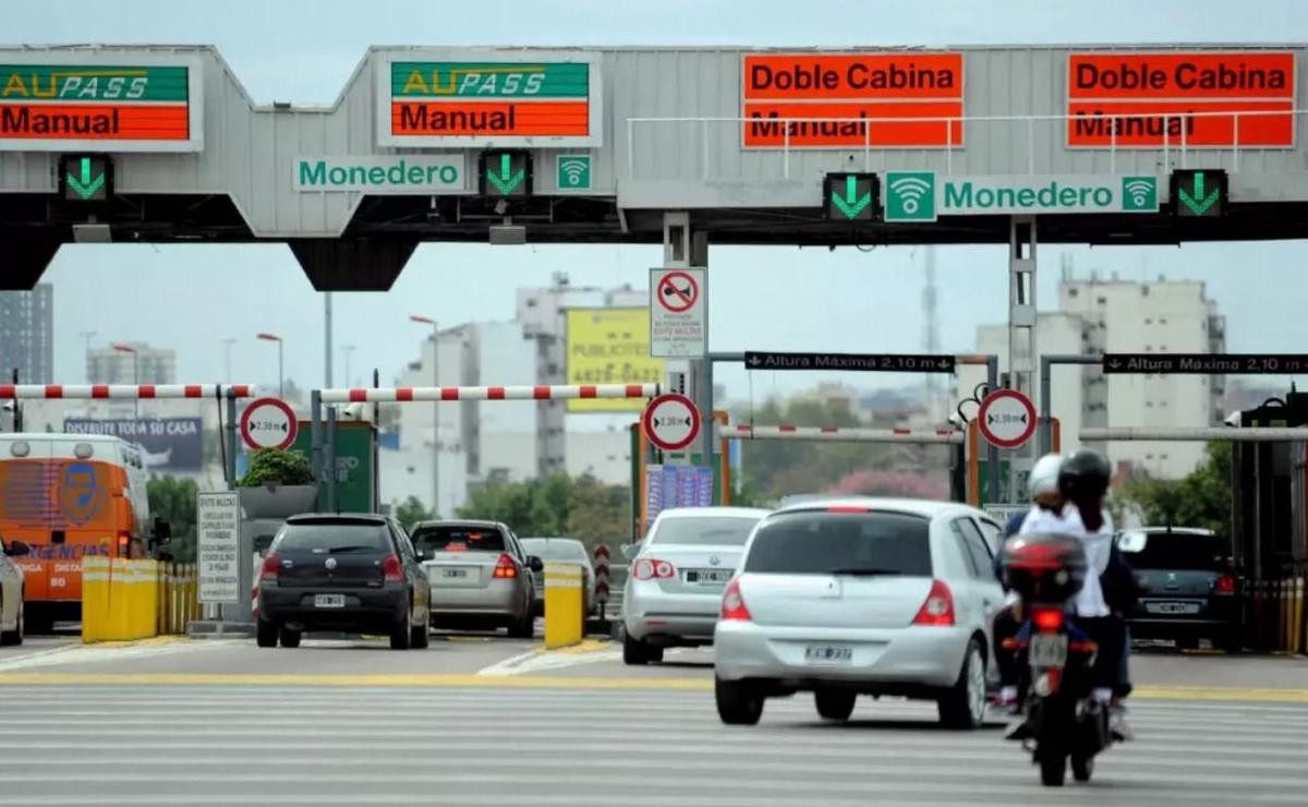 El Gobierno habilitó a nueve provincias a concesionar tramos de rutas nacionales a través de peajes | Política