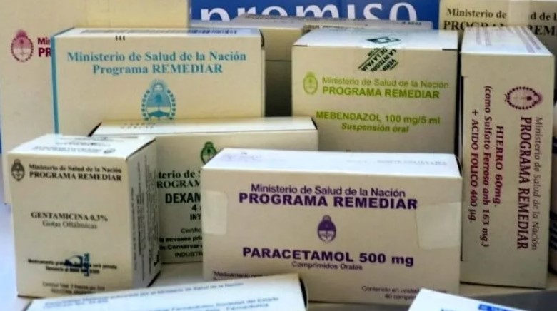 Remediar deja de ser lo que era: el programa pasó de 79 medicamentos gratuitos a solo tres | Política