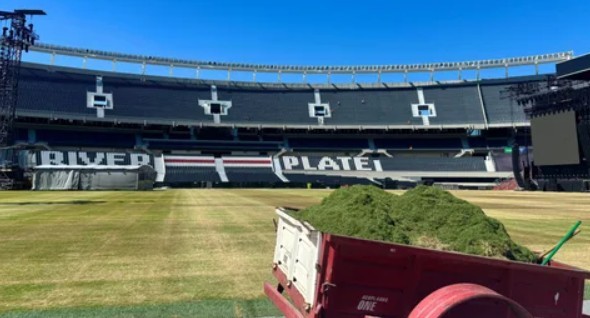 Preocupación en River por el estado del campo de juego del Monumental tras los recitales | Deportes