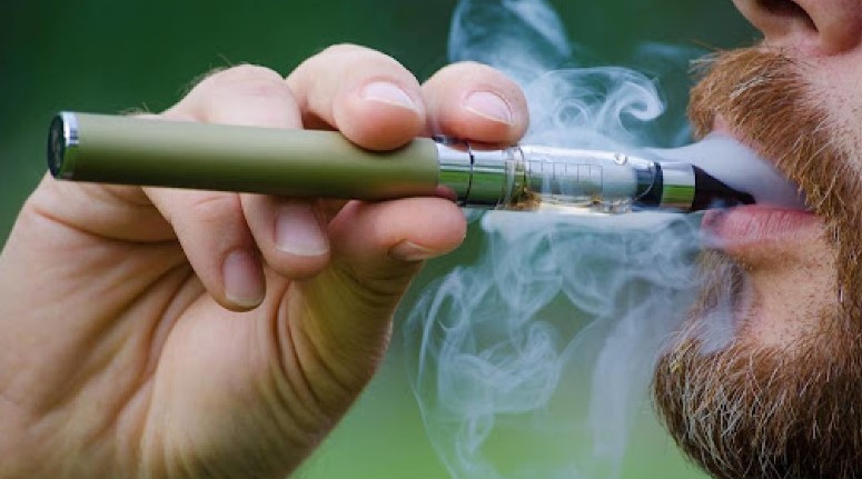El Gobierno libera el mercado de vapeadores y crea un registro obligatorio para controlarlos | Actualidad