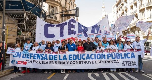 CTERA ratifica el paro docente de mañana en repudio a la reforma laboral | Actualidad