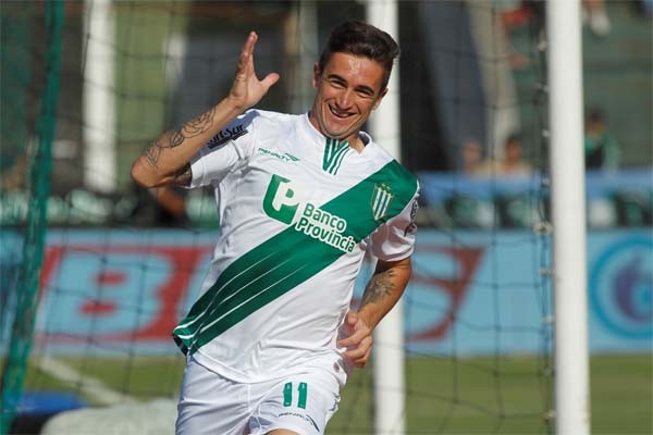 Banfield le ganó sobre la hora 2-1 a Chicago y se arrima a la punta | Deportes