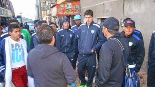 San José llega mal dormido, sin sueldo y casi sin técnico a jugar con River | Deportes