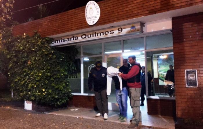 Tenía arresto domiciliario, fue a jugar al fútbol y terminó detenido | Actualidad