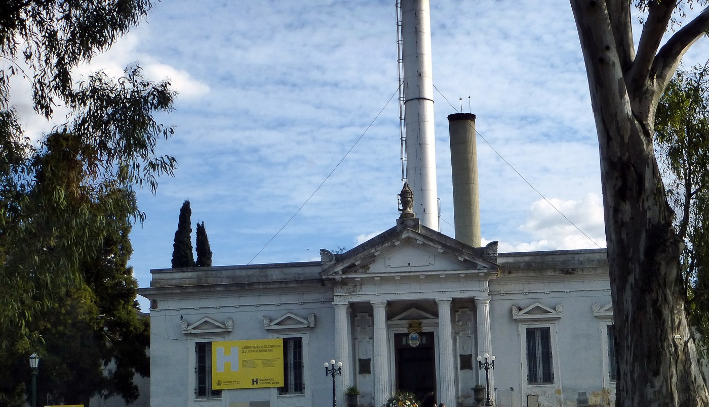 Ordenaron cremar un cuerpo con cuatro brazos | Actualidad