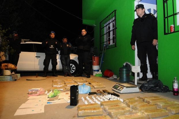 Allanan una vivienda por un robo y encuentran 55 kilos de marihuana | Actualidad