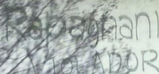 Atacaron la casa de un hombre acusado de abusar a menores en un colegio | Actualidad