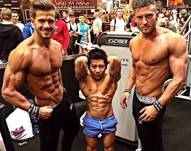 El fisicoculturista "enano" que es furor en Inglaterra | Curiosidades