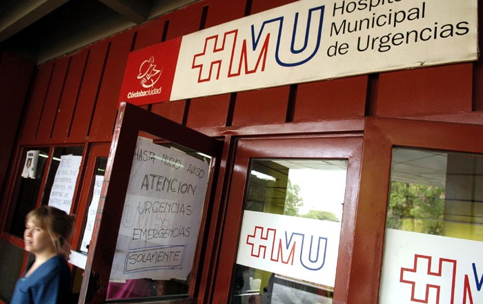 Fue a reclamar por un arreglo, la balearon y puede quedar parapléjica | Actualidad