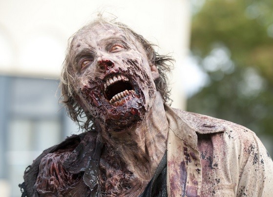 “The Walking Dead”: mató a su amigo porque se estaba convirtiendo en zombie | Internacionales