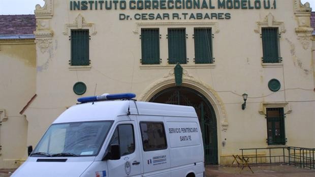 Se escapó de la cárcel en el camión de basura y dejó una carta para explicar los motivos | Actualidad