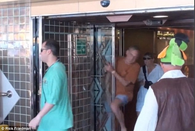 Video: por este golpe una empresa de cruceros debe pagarle 21 millones de dólares | Curiosidades