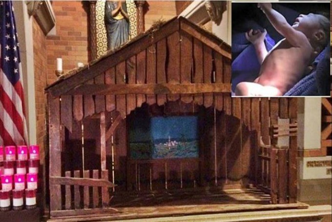 Abandonan a un bebé recién nacido en la cuna del pesebre de una iglesia en Estados Unidos | Internacionales