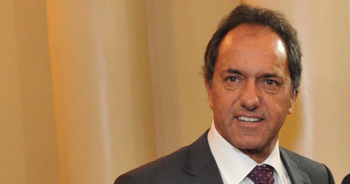 Scioli despidió a sus funcionarios y aseguró: "Vamos a volver" | Política