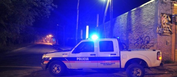 Detuvieron a dos hombres por amenazar a una travesti para tener sexo sin pagar | Actualidad