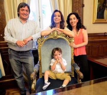 La última foto de Cristina en la Casa Rosada con su nieto Néstor Iván | Política