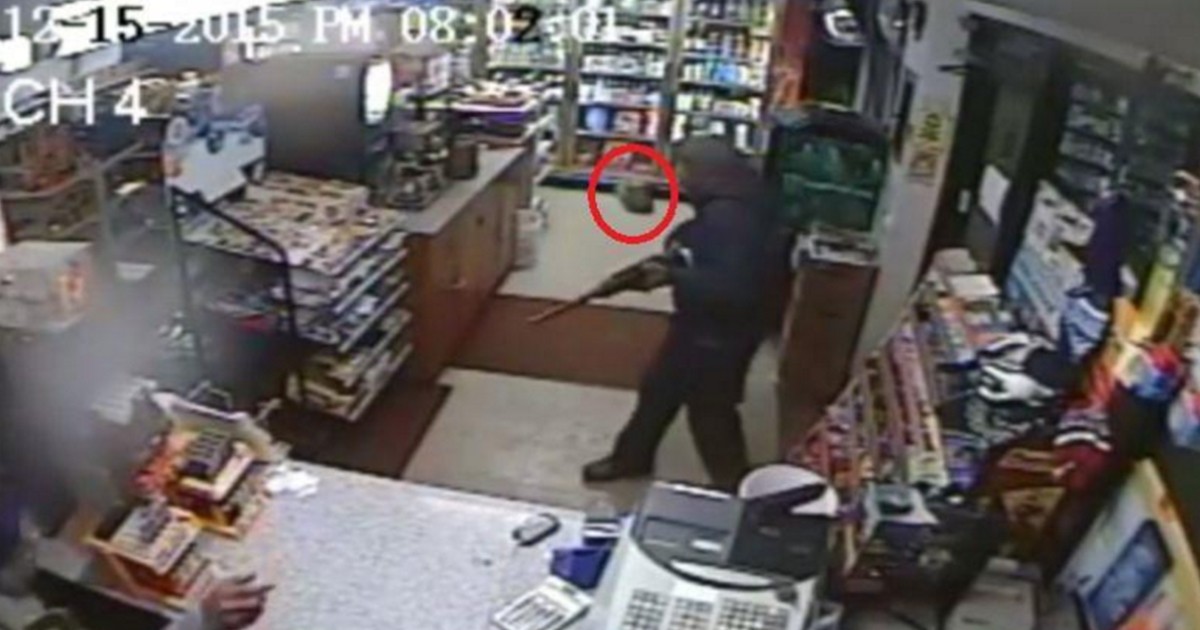 Un vendedor evitó un robo con un zapato | Internacionales