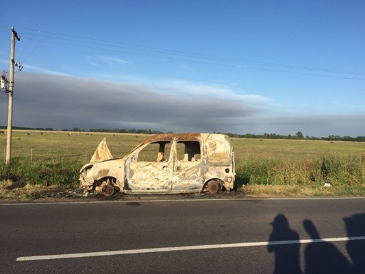 Encuentran una camioneta incendiada | Actualidad