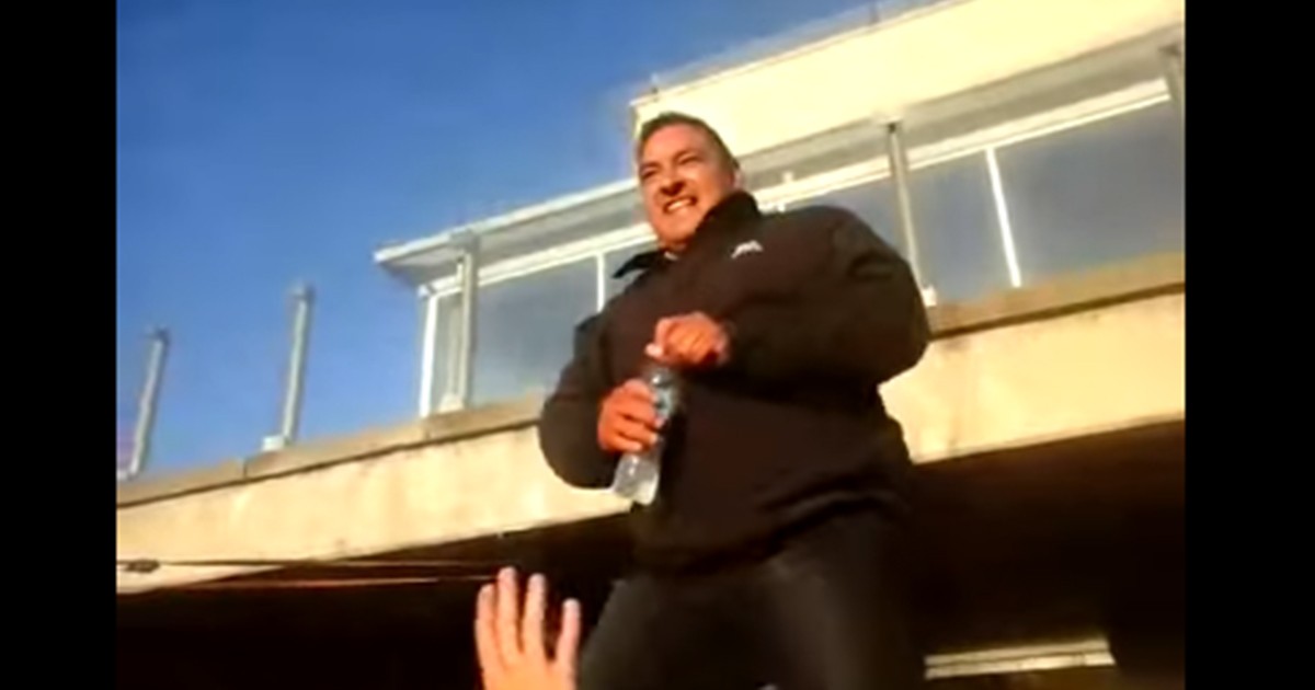 El patovica que es furor en Mar del Plata por sus pasos de baile | Curiosidades