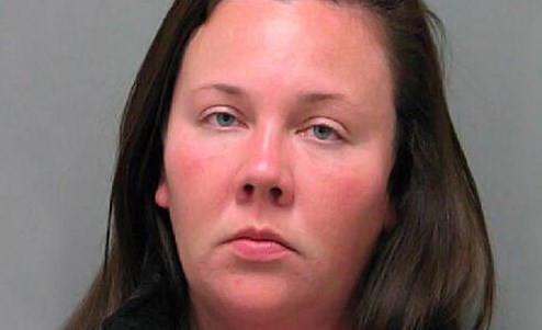 Condenan a maestra jardinera que organizaba un "club de la pelea" entre los nenes | Curiosidades