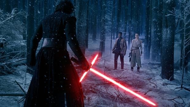 Alertan que juguetes con luz láser, como pistolas o espadas de Star Wars, pueden dañar la visión | Actualidad