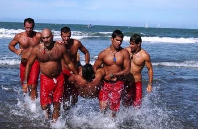 Guardavidas de Pinamar realizarán un paro este jueves en reclamo de aumento de salario | Actualidad