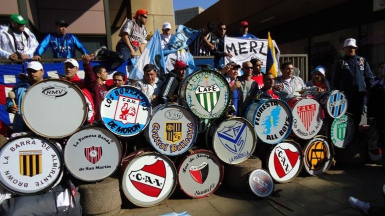 Aprueban la creación de un registro nacional de hinchas con derecho de admisión | Deportes