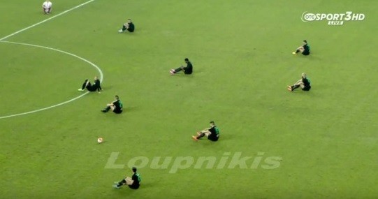 Futbolistas griegos frenaron un partido en solidaridad con los refugiados | Internacionales