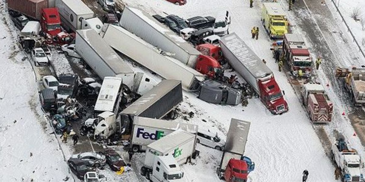 Choque múltiple de más de 50 autos en los Estados Unidos | Internacionales