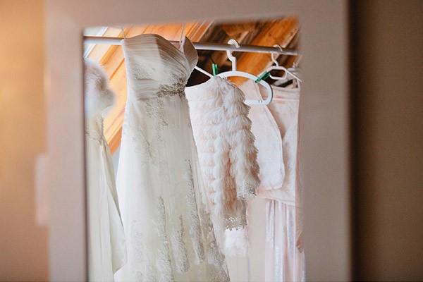 Le robaron del auto el vestido de novia a un mes de su boda | Curiosidades