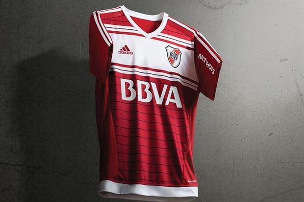 La nueva camiseta de River inspirada en un modelo de 1986 | Deportes