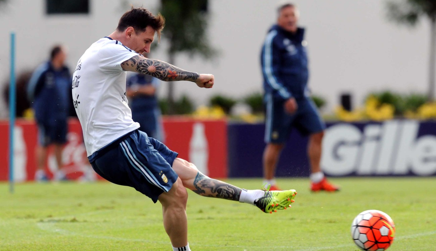 El seleccionado argentino comenzó a entrenar en Ezeiza de cara a los partidos con Chile y Bolivia | Deportes