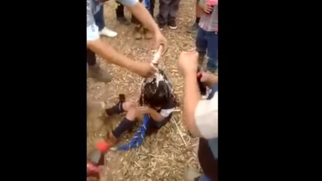 #LadyBullying el video que muestra la agresión a una niña de 7 años que indigna a las redes sociales | Redes