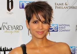 Halle Barry debutó en Instagram con un desnudo | Redes