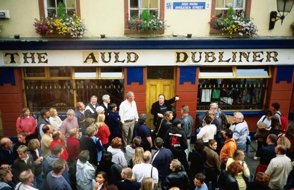 Irlanda: el funeral que terminó en karaoke y fiesta en un pub | Curiosidades