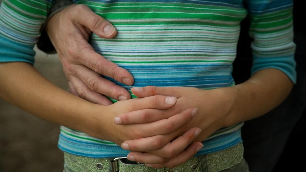 Condenaron a una mujer por vender la virginidad de su hija de 12 años | Internacionales