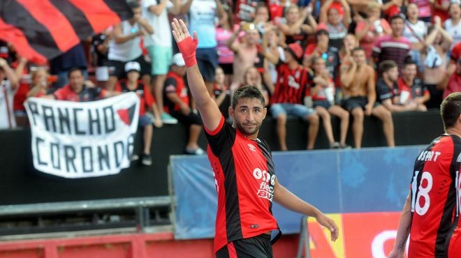 Alan Ruiz evalúa su salida de Colón tras la agresión de barras del club | Deportes